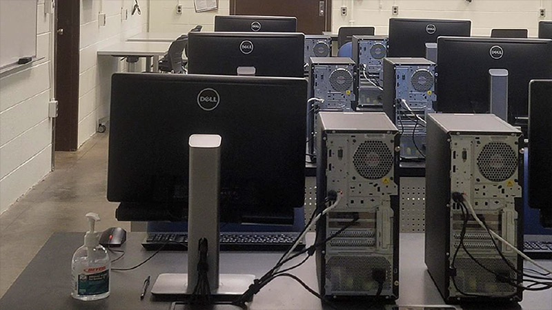 A computer lab with outdated equipment at Wake Tech