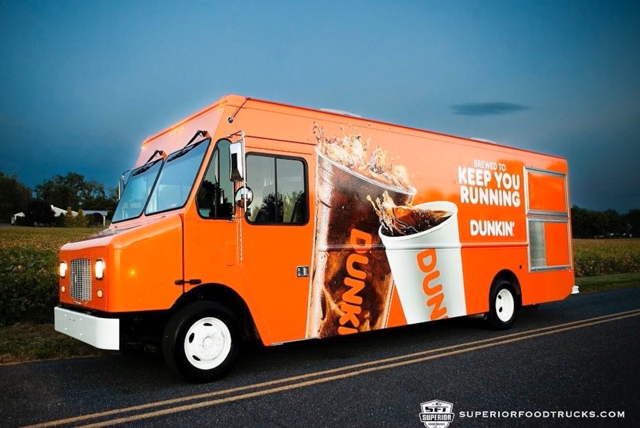 FREE DUNKIN COFFEE! Dunkin Cruiser Visit