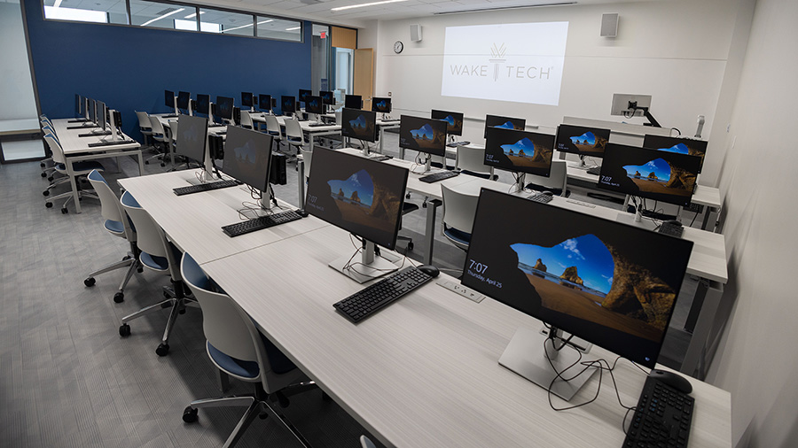 Computer lab at Wake Tech East