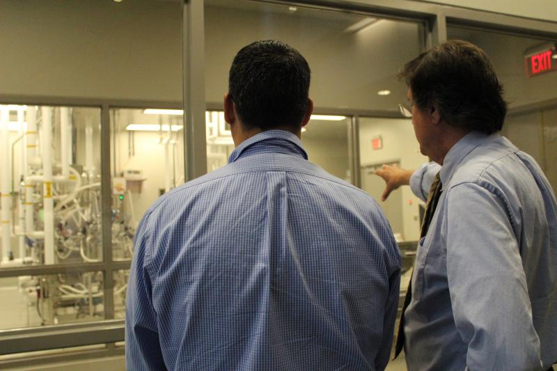 BioNetwork Capstone Center Hosts Biomanufacturing Open House