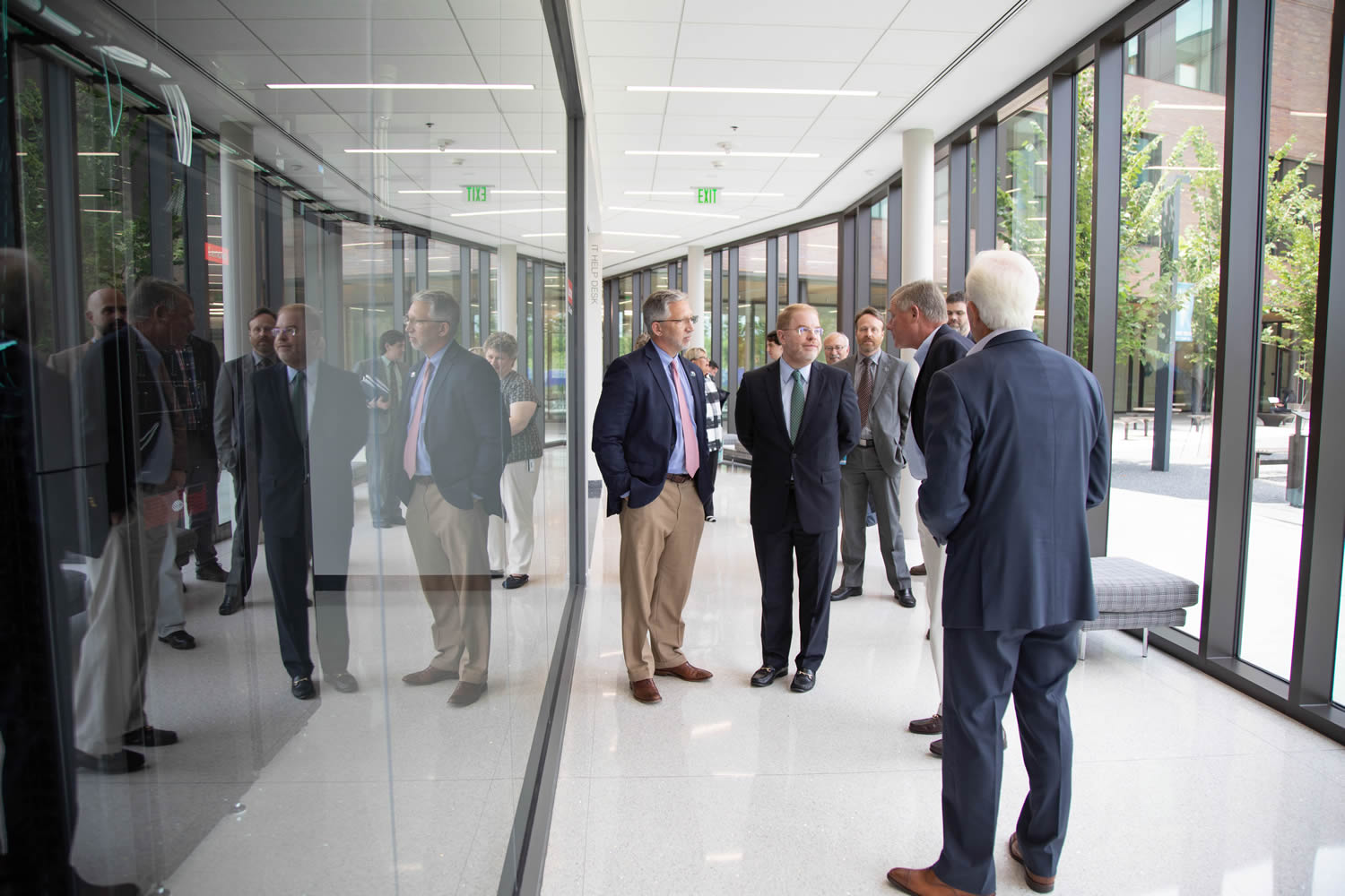 US Senator Richard Burr visited Wake Tech’s RTP Campus in Morrisville today. He toured the campus along with President Scott Ralls, Provost Keith Babuszczak, Board Chair Tom Looney, and NC Community College President Peter Hans.