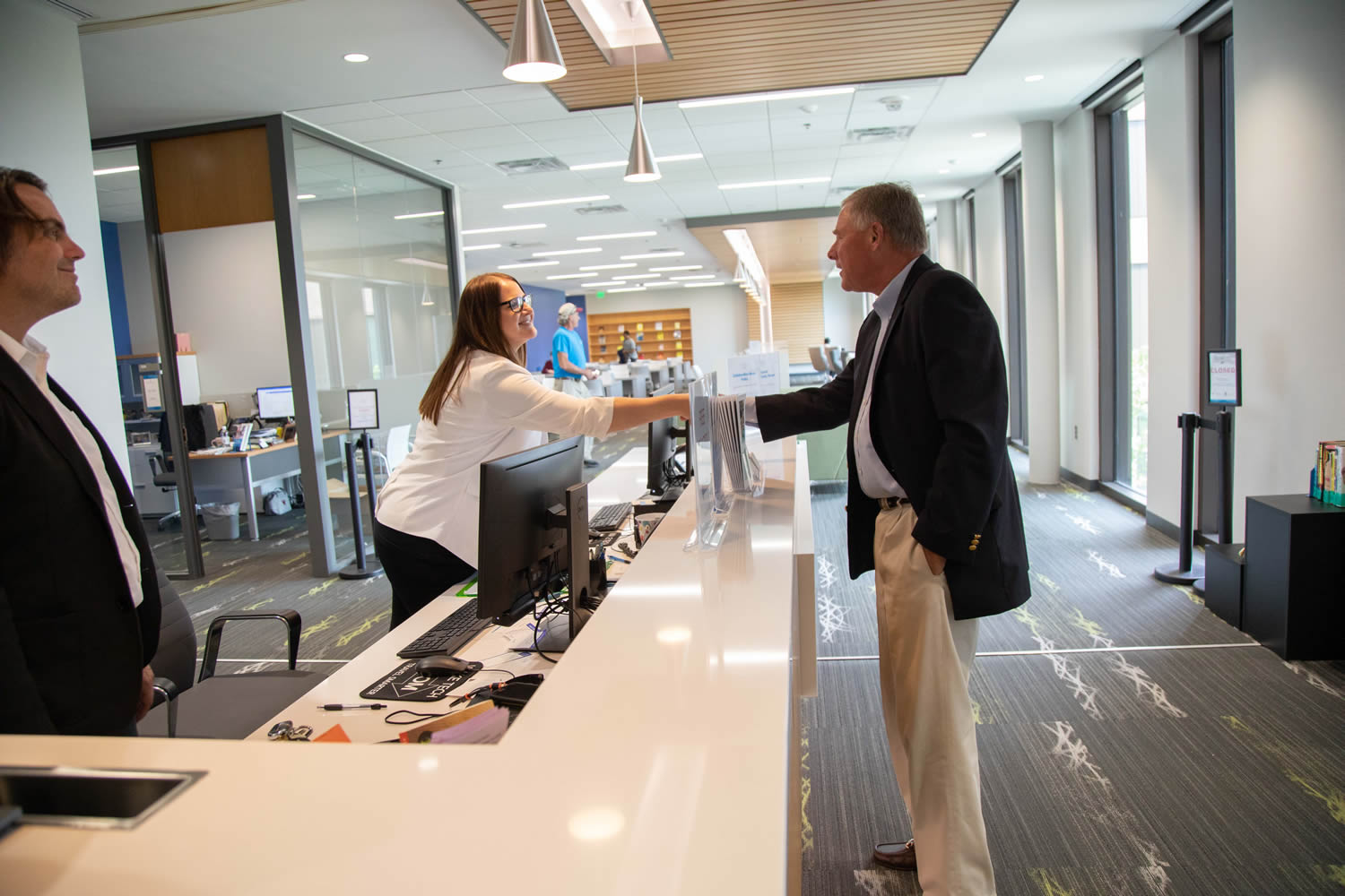 US Senator Richard Burr visited Wake Tech’s RTP Campus in Morrisville today. He toured the campus along with President Scott Ralls, Provost Keith Babuszczak, Board Chair Tom Looney, and NC Community College President Peter Hans.