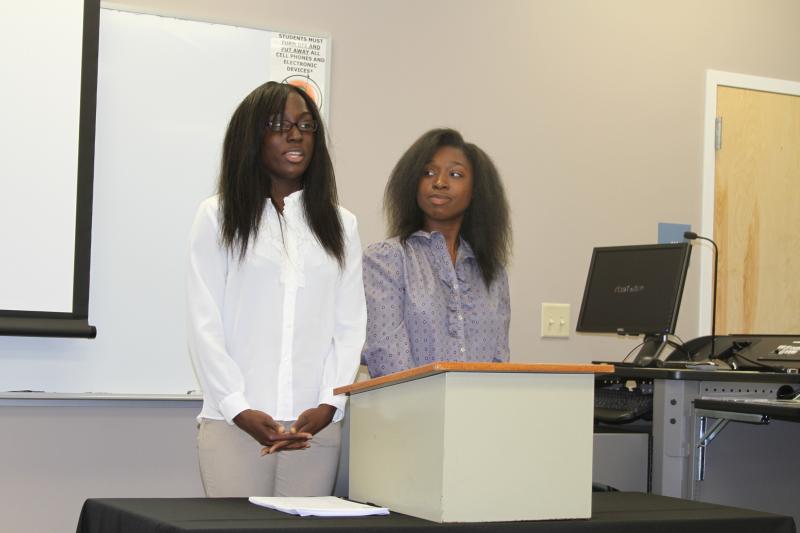 Sisters Gabrina and Gabri Johnson