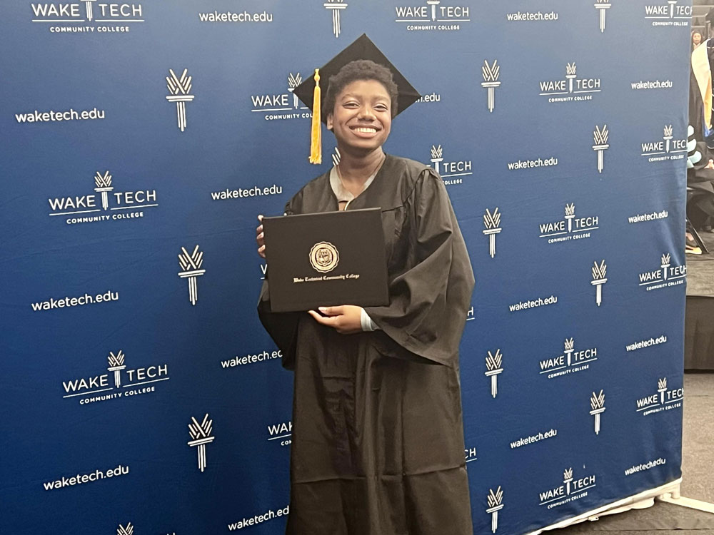 Grace Smith, graduate