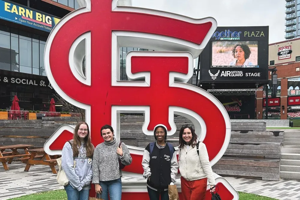 English Honor Students Attend St. Louis Conference