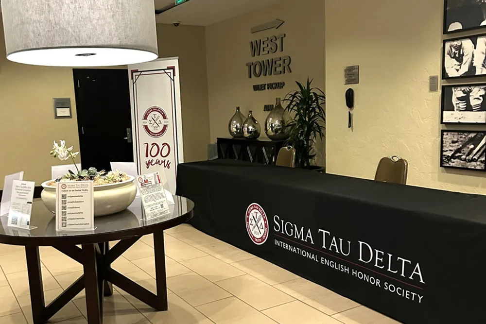 English Honor Students Attend St. Louis Conference