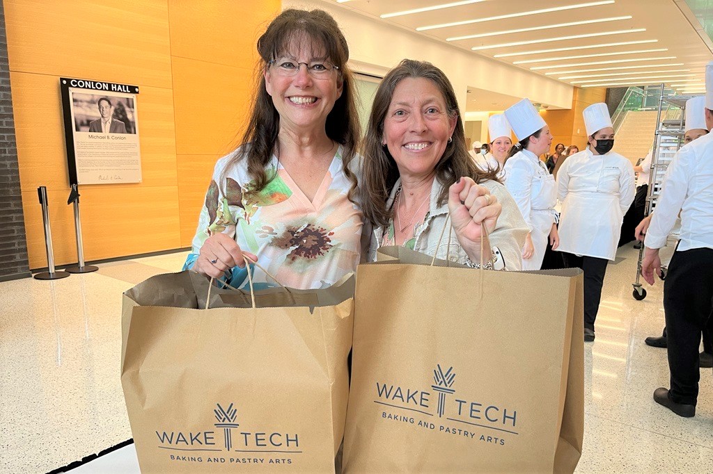 College Hosts Bakers’ Row 