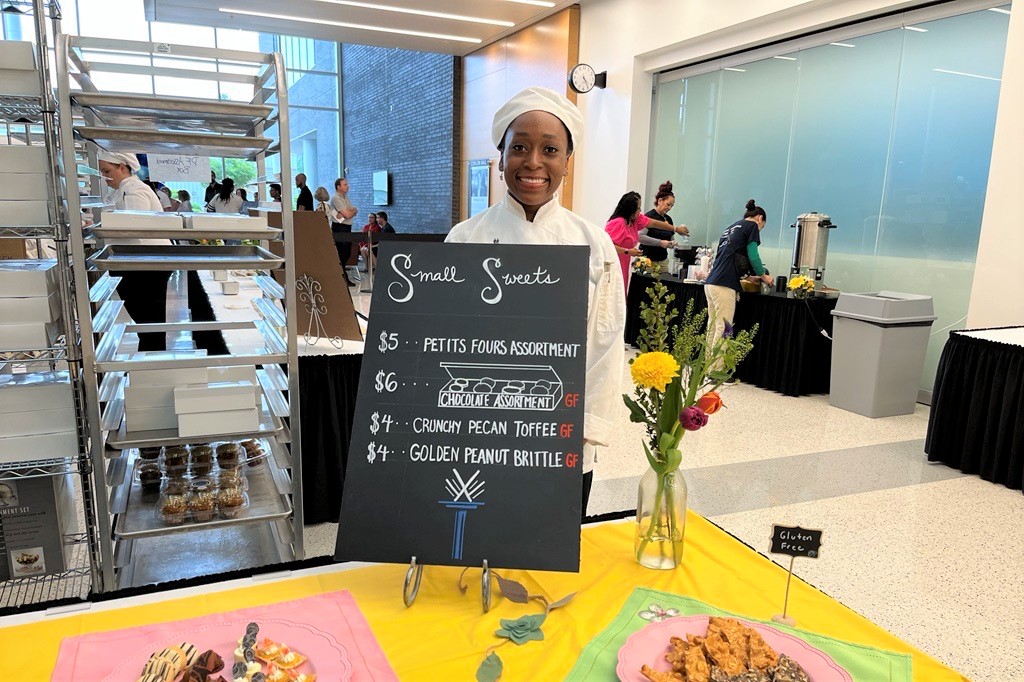 College Hosts Bakers’ Row 
