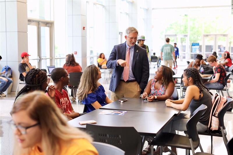 Wake Tech President Dr. Scott Ralls and Students 