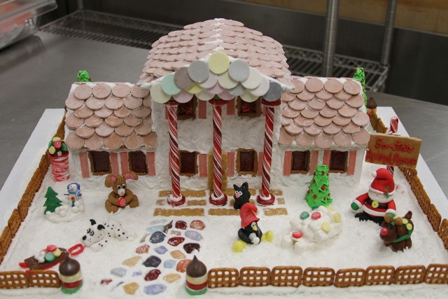 Wake Tech Baking Students Build Houses for Charity