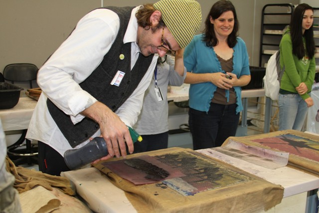 Military Veterans Turn Old Uniforms into Art