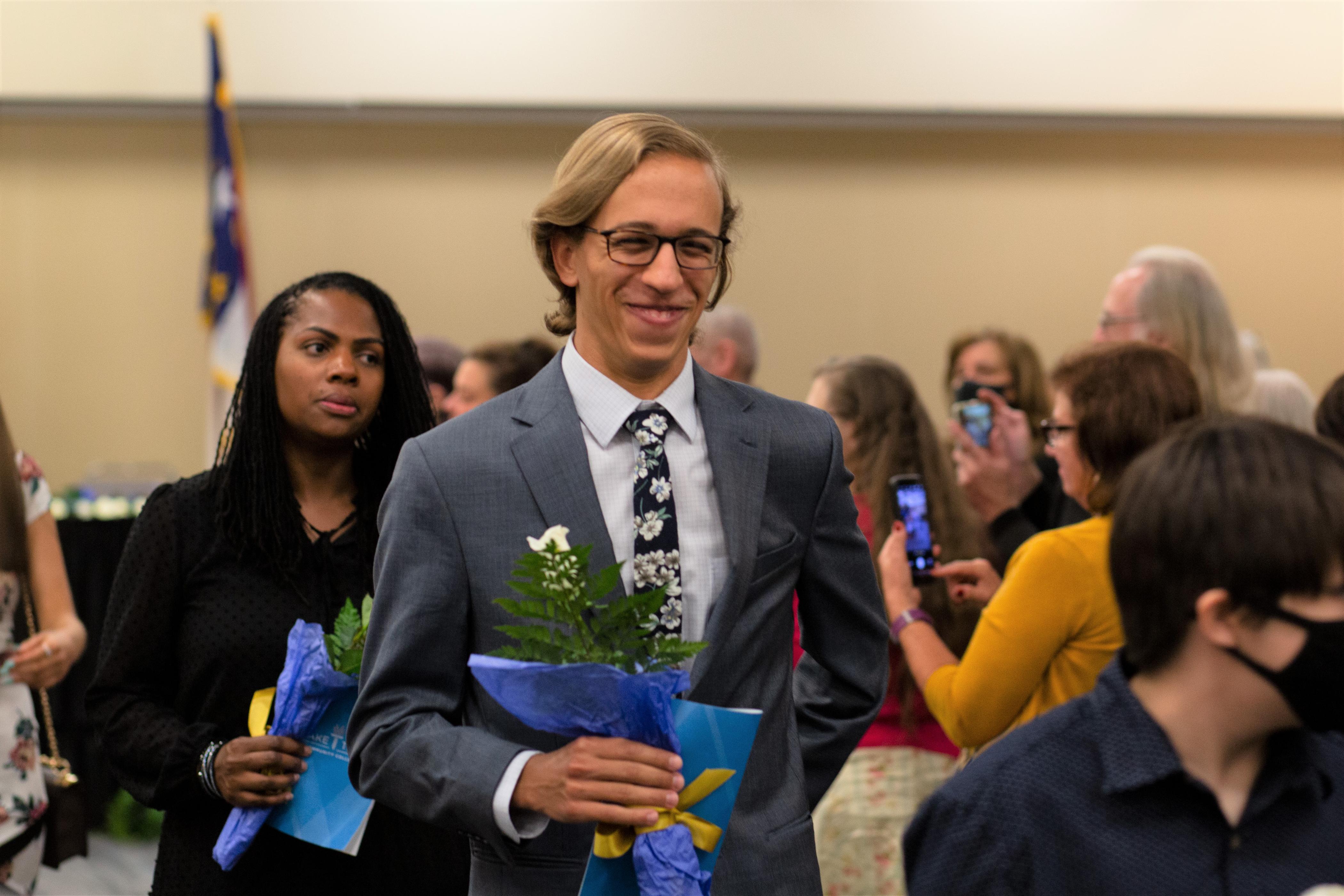Phi Theta Kappa Honor Society Inducts New Members 