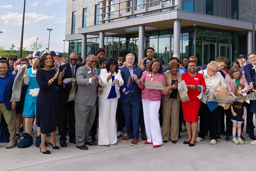 Wake Tech and community leaders celebrate the opening of the college's location in Wendell.
