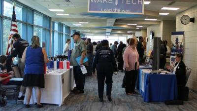 Veterans and Families Find Resources at Annual Summit