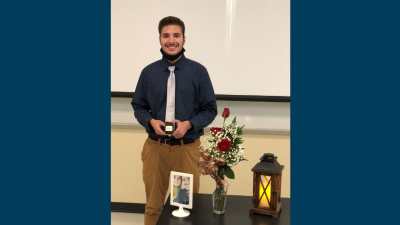 Couple Gets Engaged in Classroom Where They Met