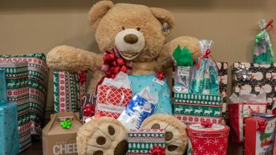 Former Foster Youth Celebrate Early Christmas 