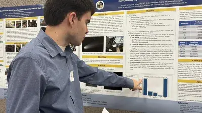 Student researchers in Wake Tech's START program present their findings at the Fall 2024 Student Showcase.Research Discoveries