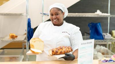 College Hosts Popular Bakers' Row