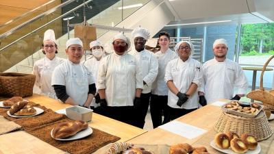 College Hosts Bakers’ Row 