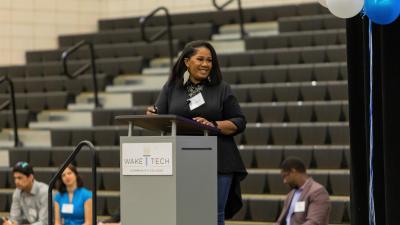 College Hosts First Entrepreneur Pitch Competition 
