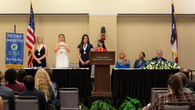 Phi Theta Kappa Honor Society Inducts New Members 