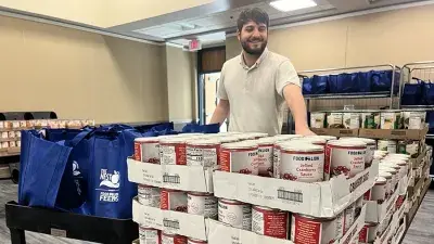 Wake Tech volunteers packed 300 bags so students in need can prepare a Thanksgiving dinner.