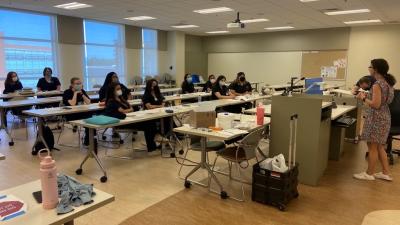 Wake Tech Pharmacy Technology Students Train to Administer Vaccines 