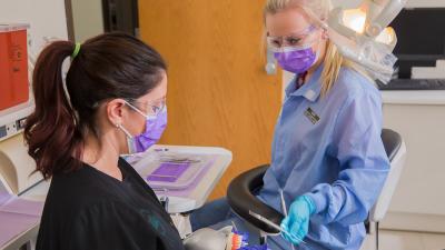Dental Assisting Image