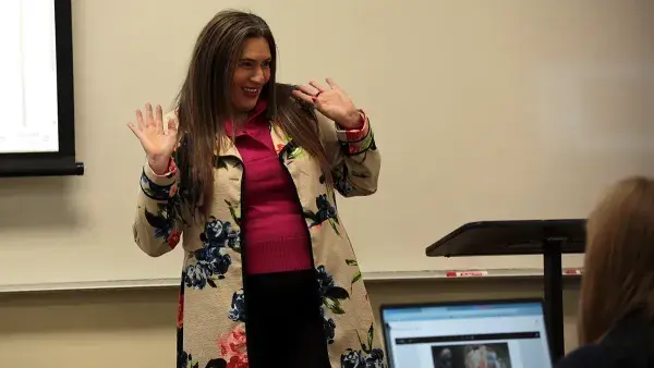 Assistant Professor Susie Potter teaching an English class